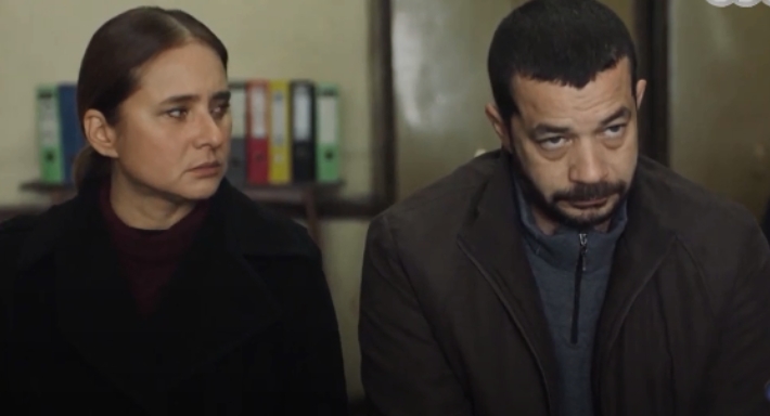 نيللي كريم وشريف سلامة في مشهد من فاتن أمل حربي