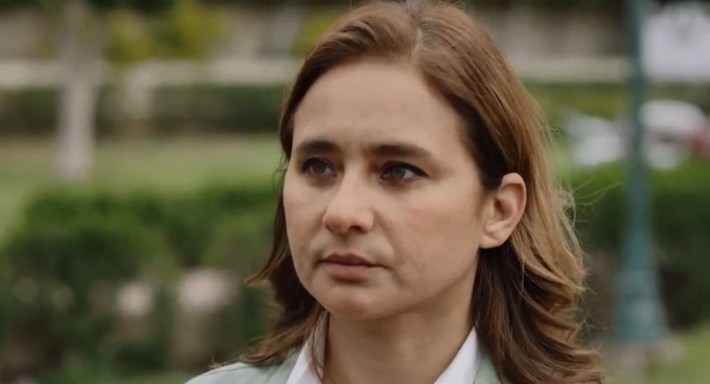 نيللي كريم في مشهد من فاتن أمل حربي