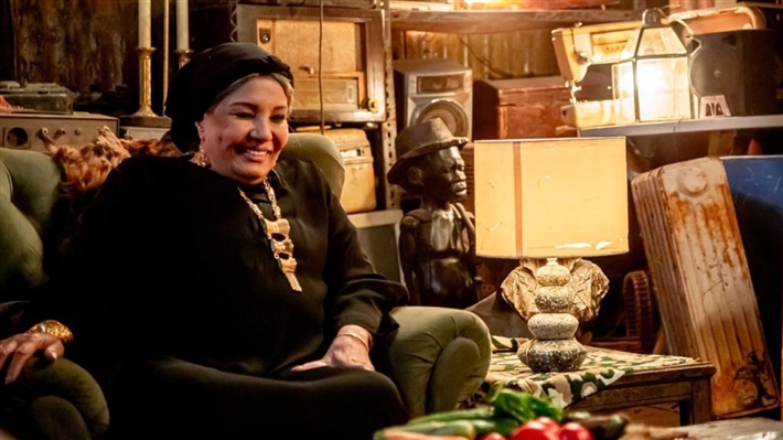 لقطة من الحلقة 23 من مسلسل مكتوب عليا