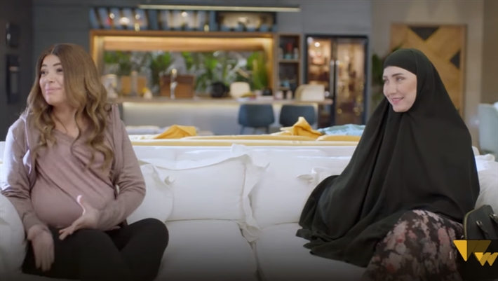 ليلى زاهر وآلاء سنان في مسلسل في بيتنا روبوت 2