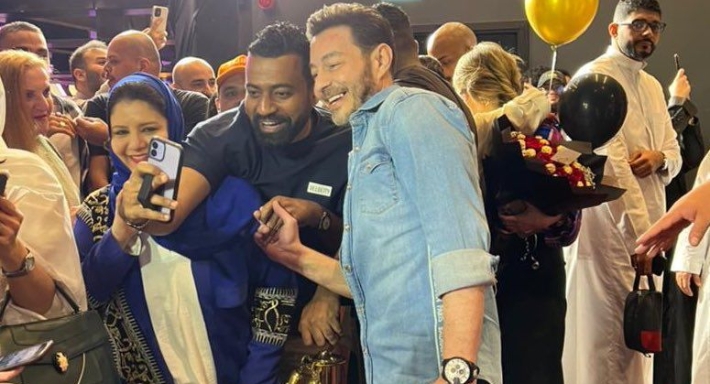 أحمد زاهر مع المعجبين