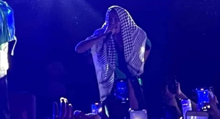 ويجز في باريس