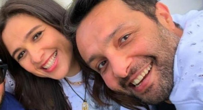 ياسمبن عبد اللعزيز وشقيقها وائل