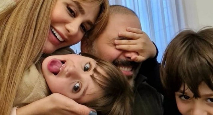 رامي عياش وأسرته