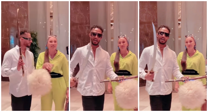 محمد رمضان ممسكا السيف