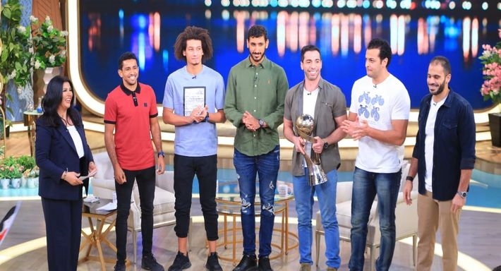 معكم منى الشاذلي