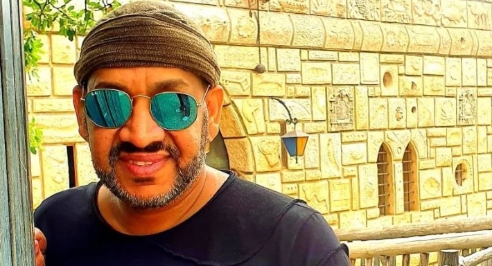 عصام كاريكا