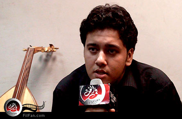 مصطفى الشامي مطرب فرقة &quot;ع القهوة&quot;