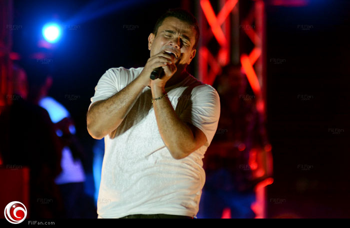 عمرو دياب في حفله بعيون موسى