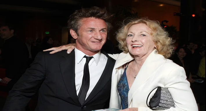 إيلين ريان وابنها شون بن