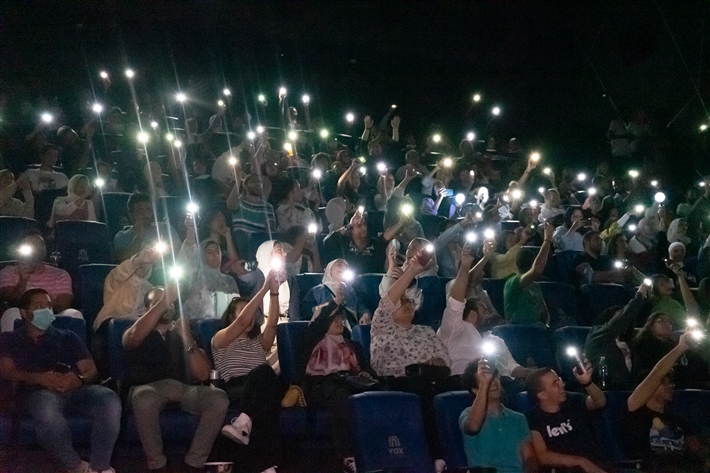 البث السينمائي الأول في مصر لحفل فريق &quot;كولد بلاي&quot; 