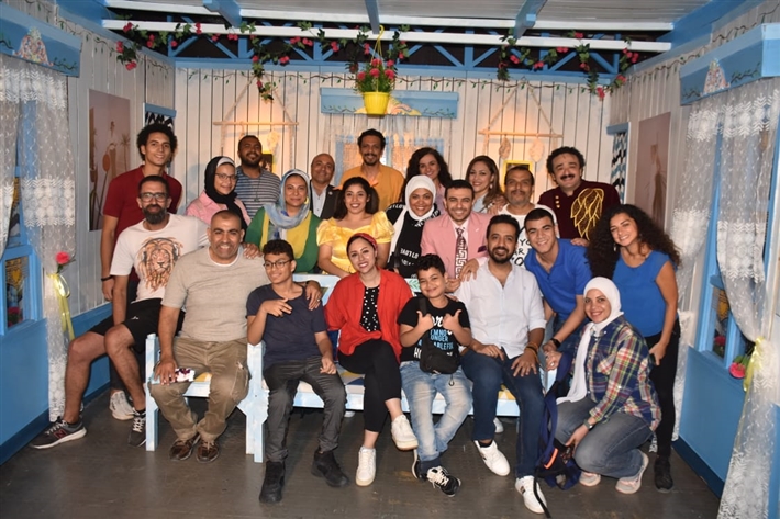 صورة لأبطال العمل