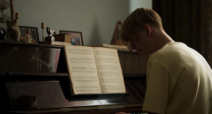 فيلم خبز وملح