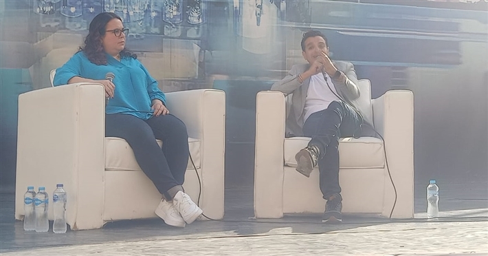 ندوة فيلم السباحتان