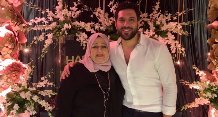 حسن الرداد ووالدته