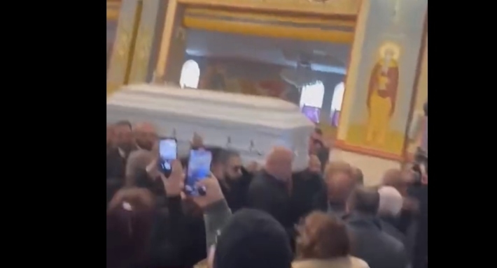 جثمان وديع جورج وسوف يغادر الكنيسة