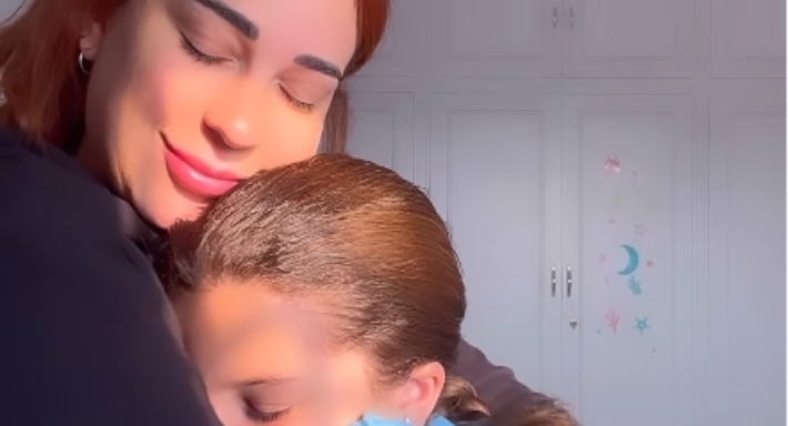 أسما شريف منير