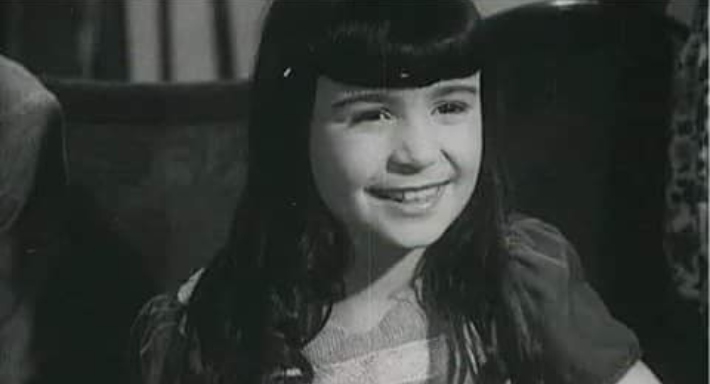 الطفلة فيروز