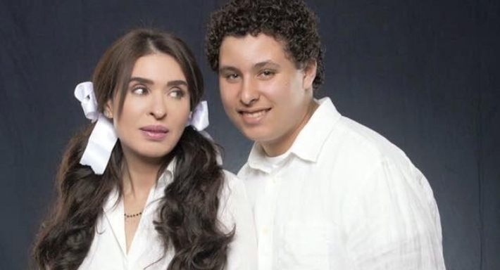 دينا وابنها علي