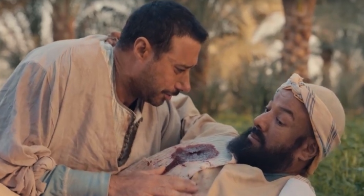 أحمد السعدني وهشام الجخ في مشهد من سره الباتع