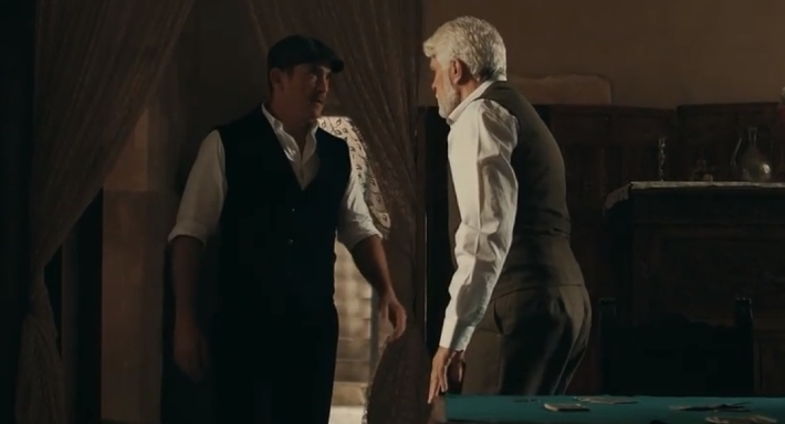 أمير كرارة وطارق النهري في مشهد من سوق الكانتو