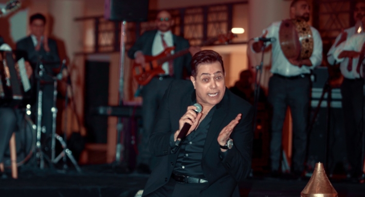 حكيم في خيمة رمضانية