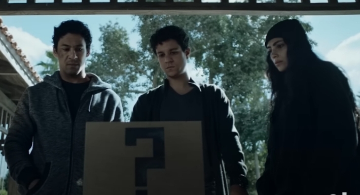 هدى المفتي وأحمد داش وعلي قاسم من مسلسل الصندوق