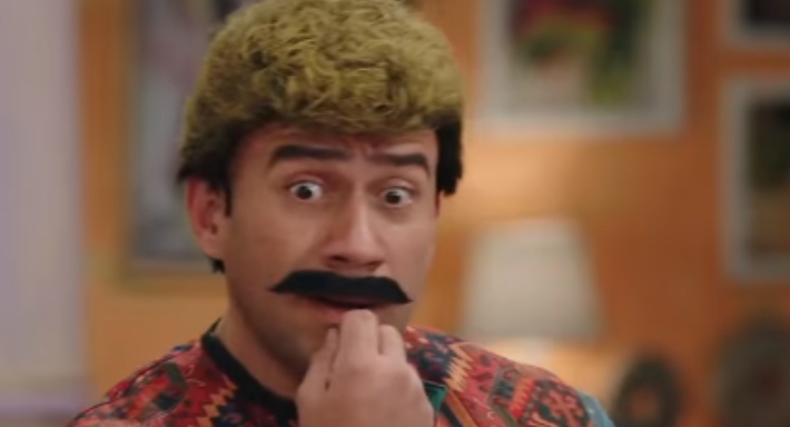 أحمد مكي في دور هجرس