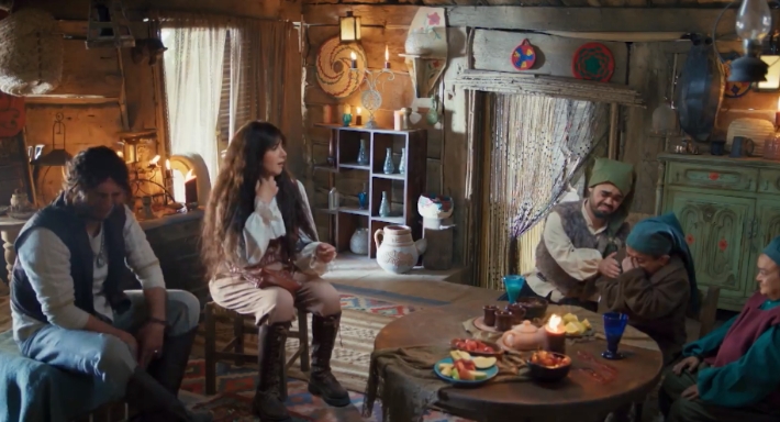 دنيا سمير غانم ومحمد سلام والأقزام