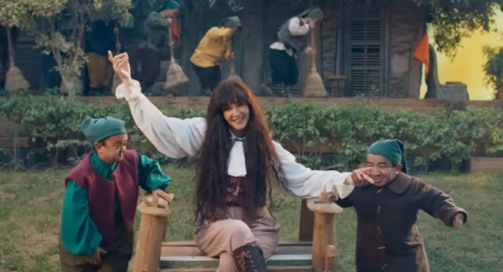 دنيا سمير غانم