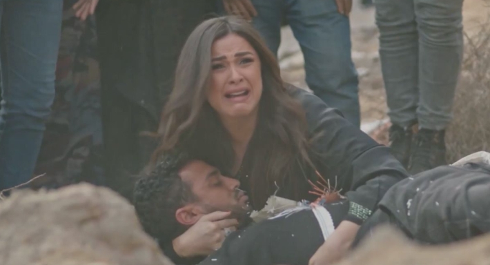 ياسمين عبد العزيز في مشهد وفاة شقيقها في ضرب نار