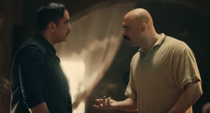 أمير كرارة وأحمد صلاح حسني في مشهد من سوق الكانتو