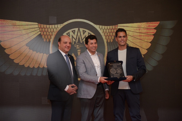 هشام خارما مع وزير الرياضة والشباب