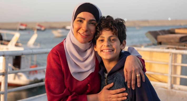 منى زكي وعمر شريف