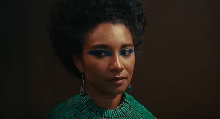 لقطة من فيلم كيوباترا على نتفليكس