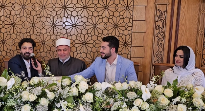 حميد الشاعري لحظة عقد قران ابنته نبيلة