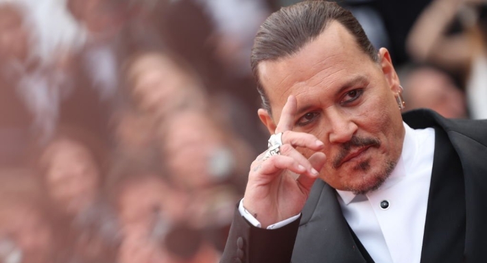 جوني ديب يتلقى رد فعل إيجابي بعد عرض فيلمه في مهرجان كان السينمائي