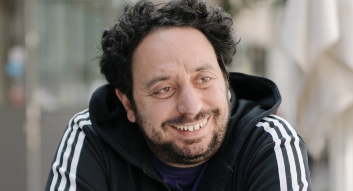 أدولف العسال مخرج سواح ومنتج Pamfir يتحدث لـ في الفن 