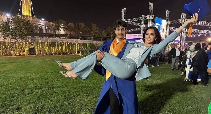 آمال ماهر وابنها