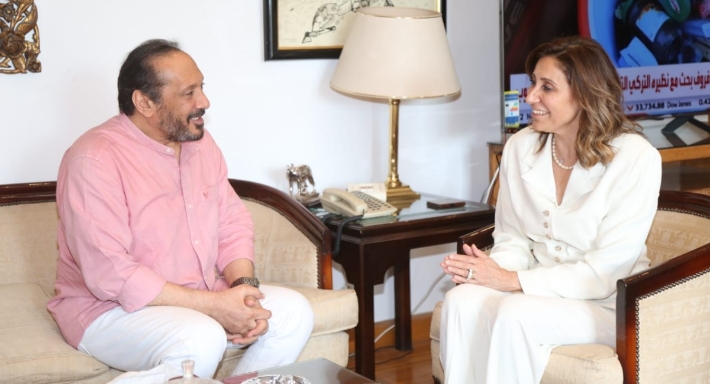 وزيرة الثقافة وعلي الحجار