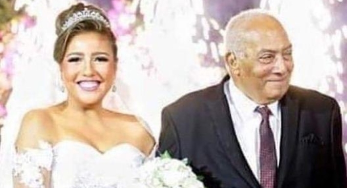 مي كساب ووالدها