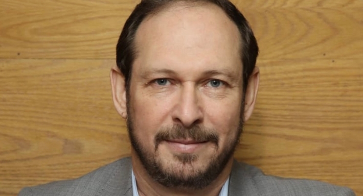 أيمن الشيوي