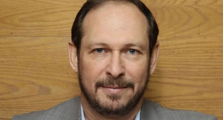 أيمن الشيوي