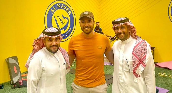 أحمد عز في نادي النصر 