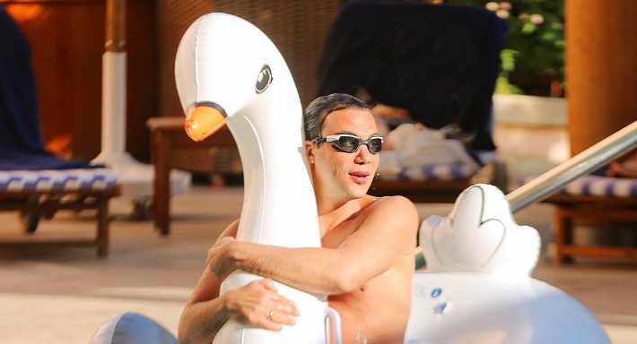 محمد إمام في أبو نسب