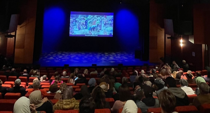 عرض فيلم خلي بالك من زوزو