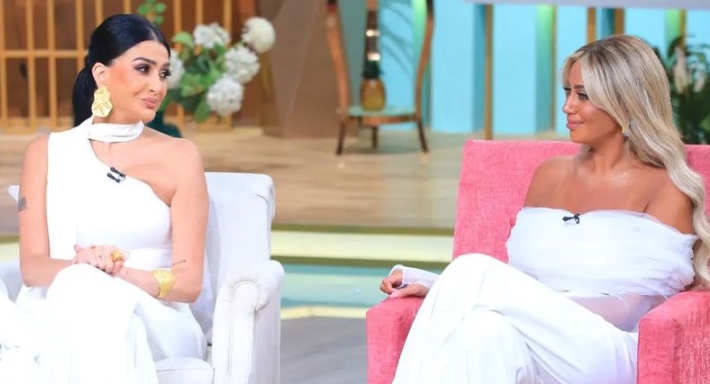 غادة عبد الرازق وابنتها