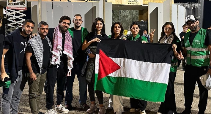 نجوم ومشاهير السوشيال ميديا أمام معبر رفح