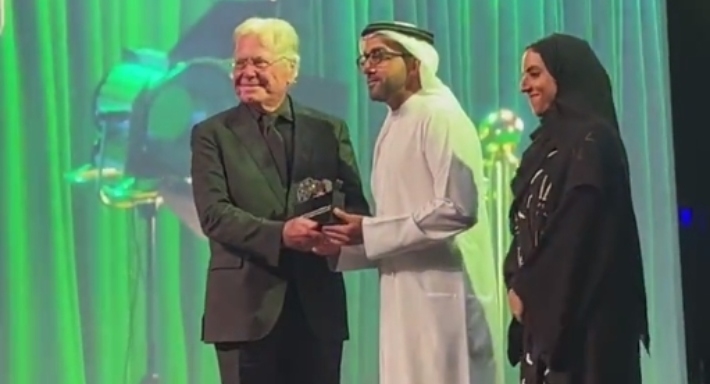 تكريم حسين فهمي