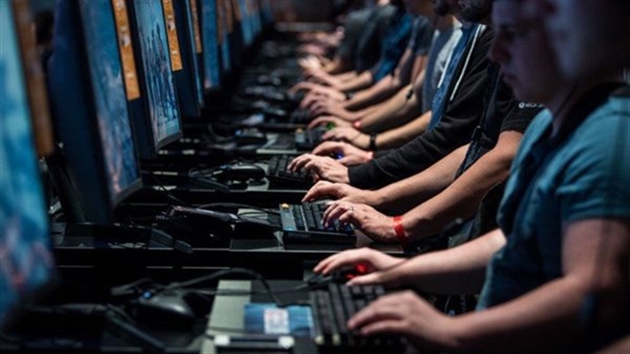 منصة HBO تعترف باستخدام لجان إلكترونية